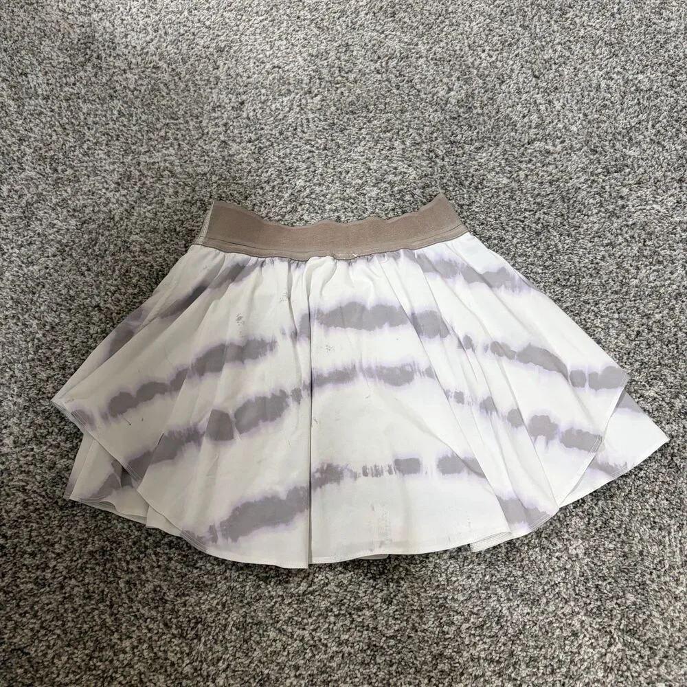 Lululemon Court Rival HR Skirt Skort Women Size 4 Lilac Purple White LW8ADJT